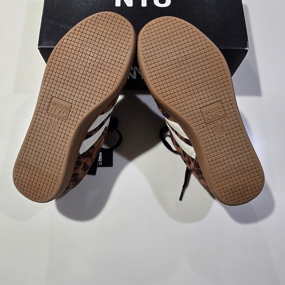 Madden NYC NIB Women Leopard Print FLDVR Sneaker Fold Over Tongue Brown Size 6 - Picture 7 of 8